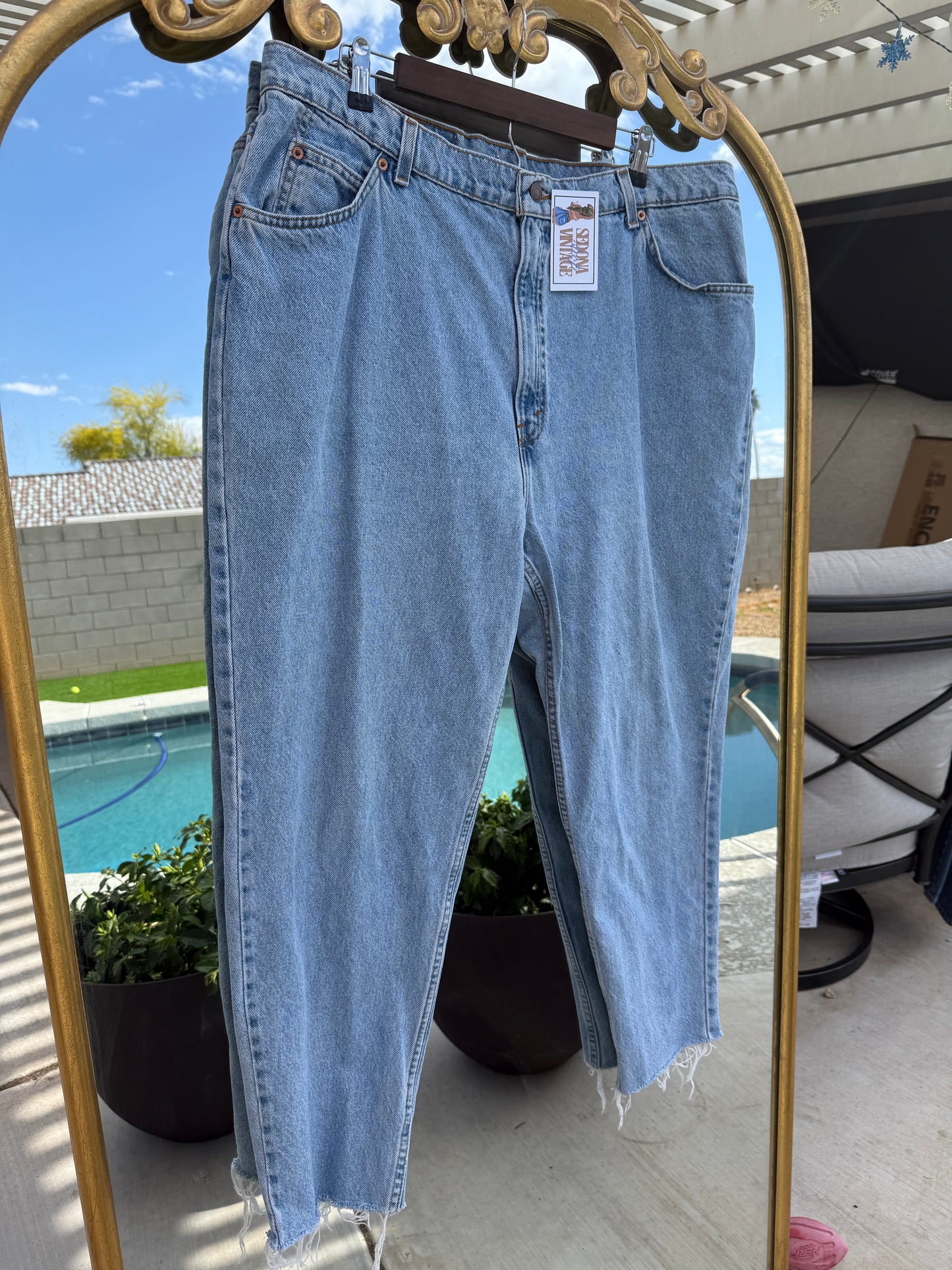 Vintage Levi Jeans - 36