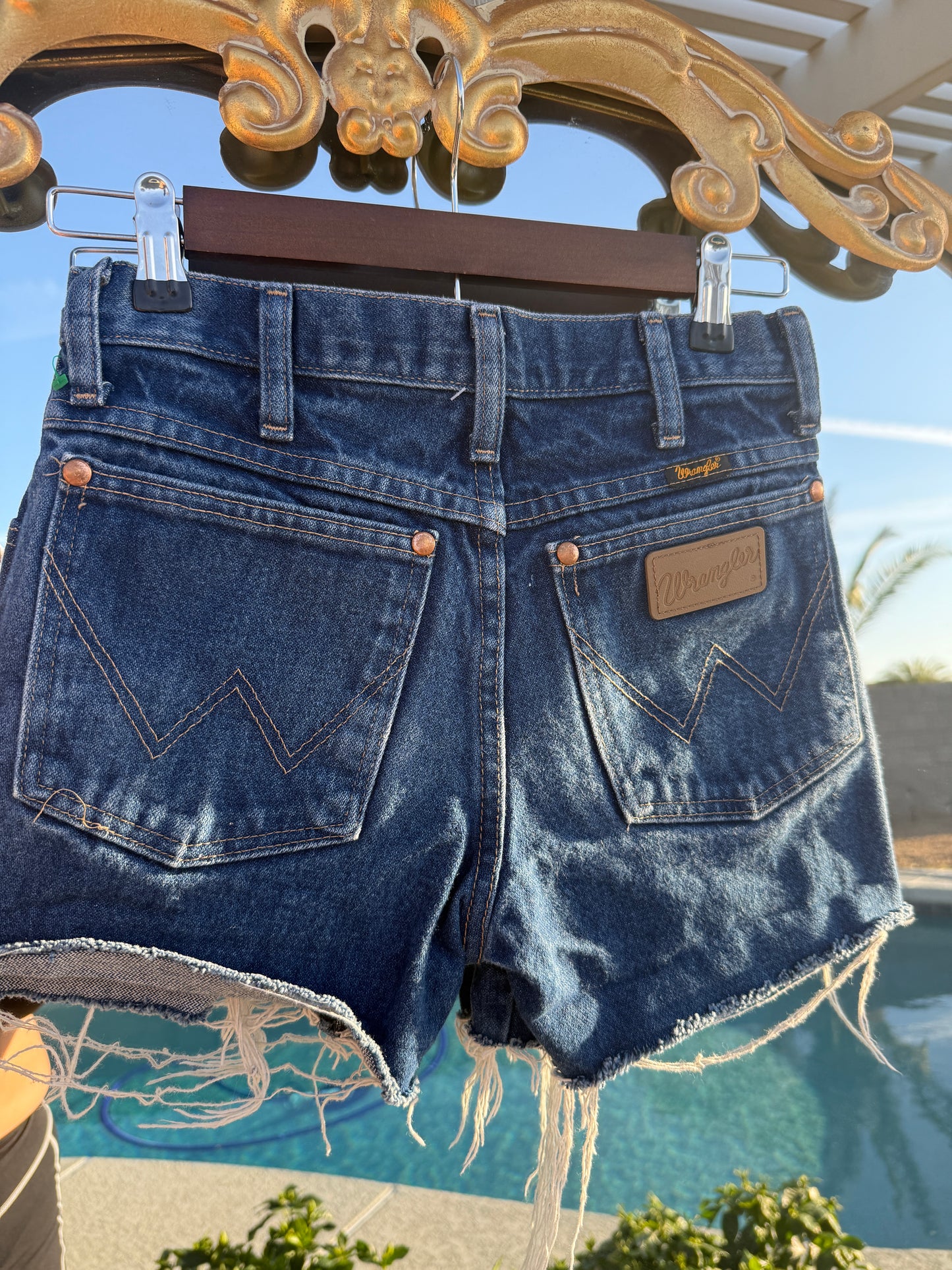 Vintage Wrangler Shorts - 24