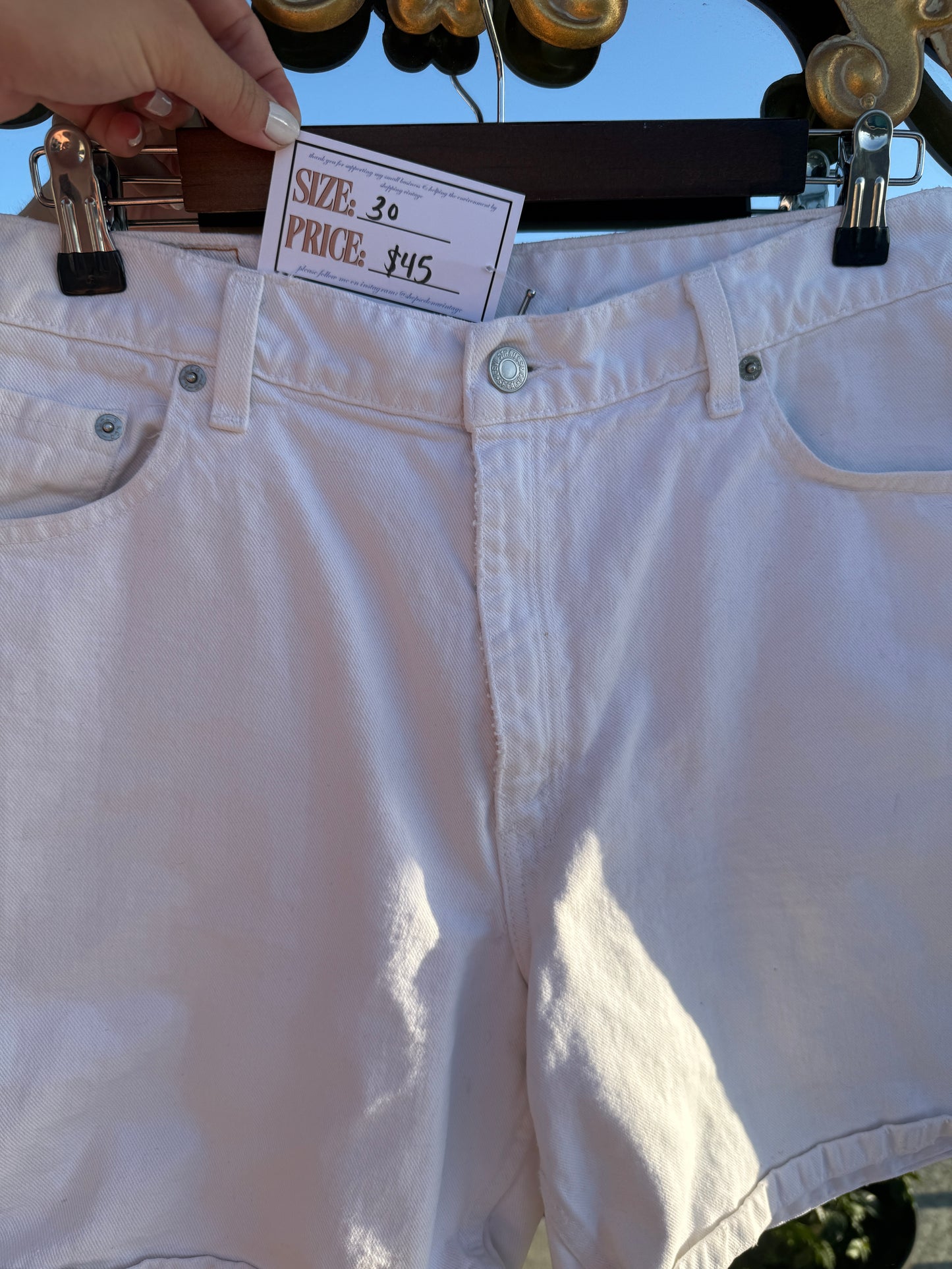 Vintage White Levi Shorts - 30