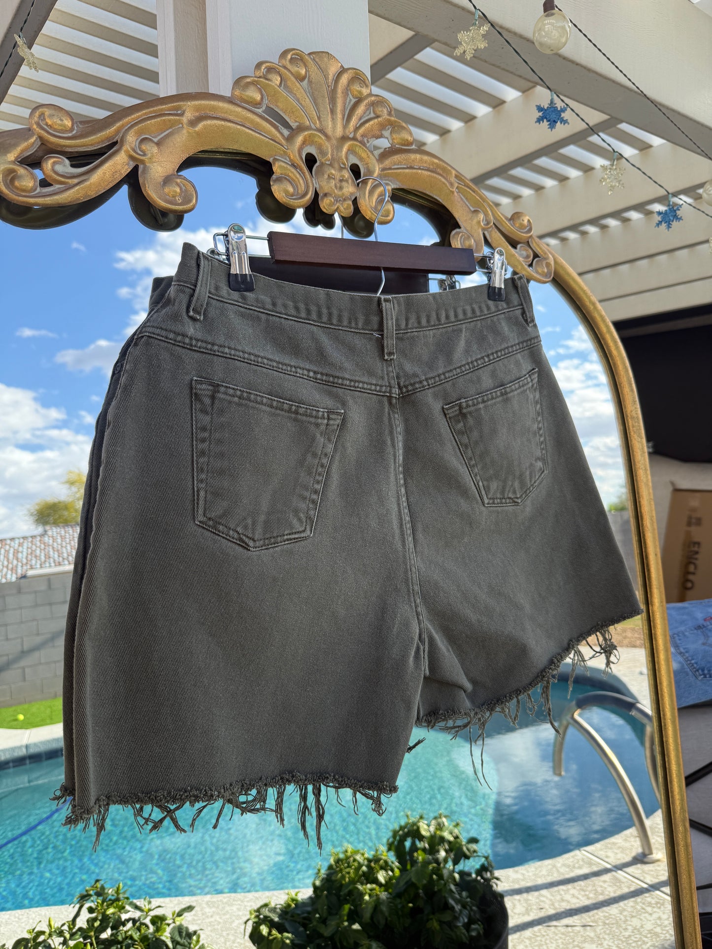 Vintage Green Shorts - 30