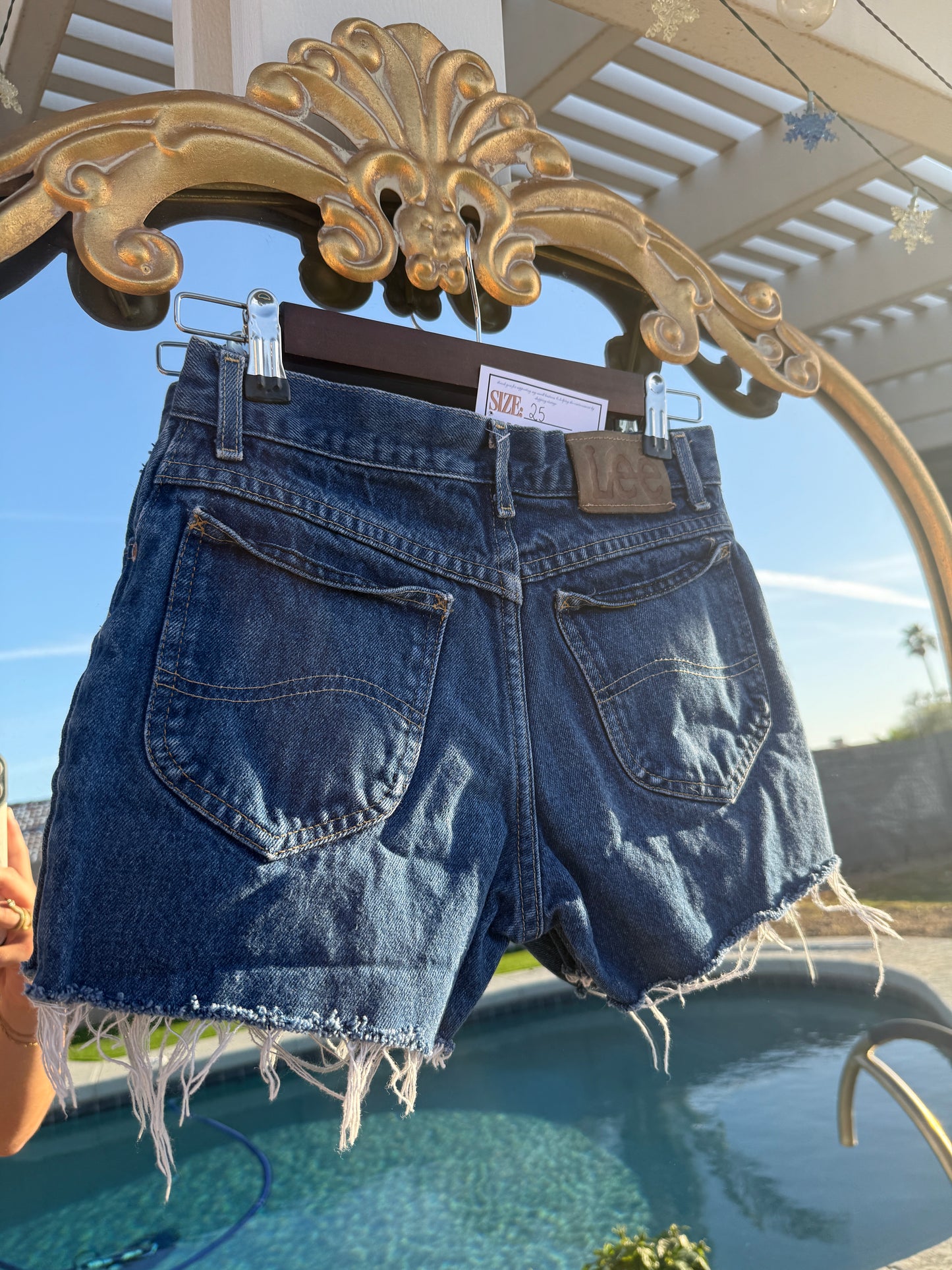 Vintage Lee Shorts - 25