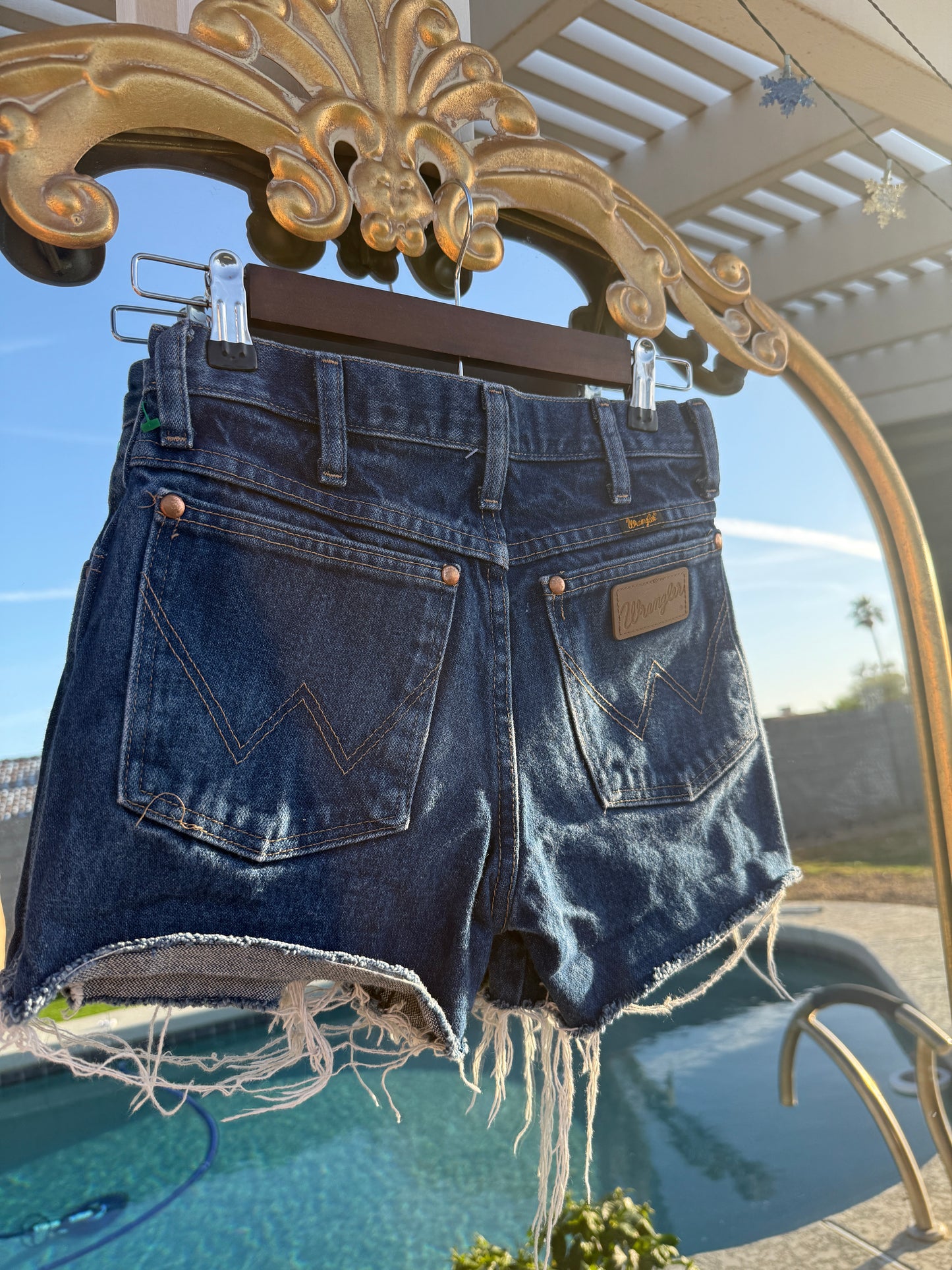 Vintage Wrangler Shorts - 24