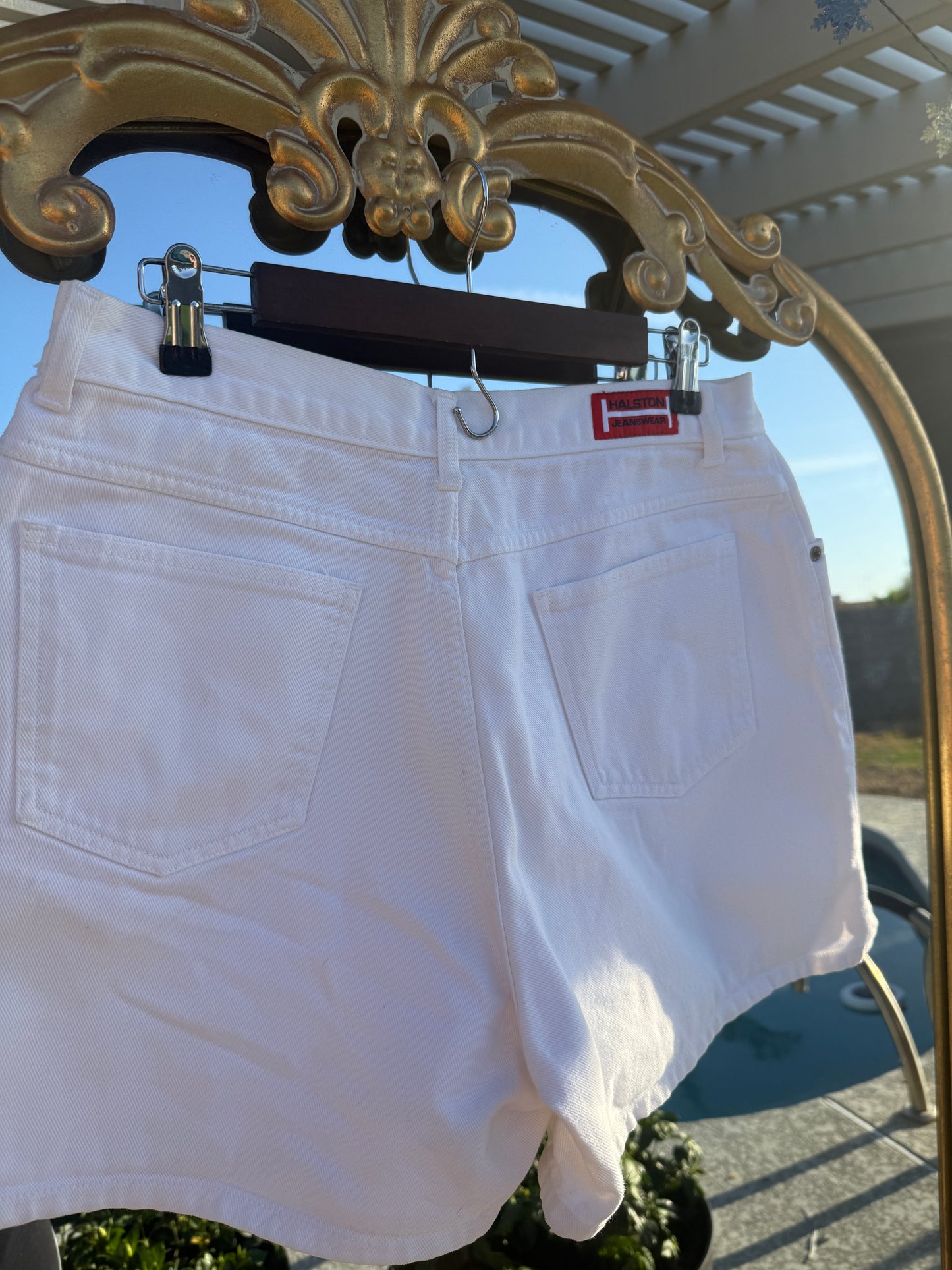 Vintage White Shorts - 29/30