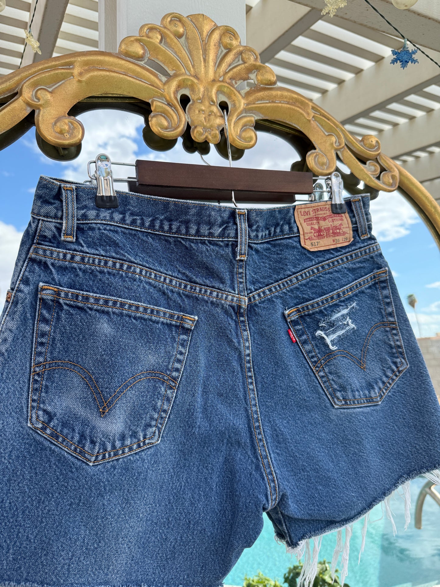 Vintage 517 Levi Shorts - 33