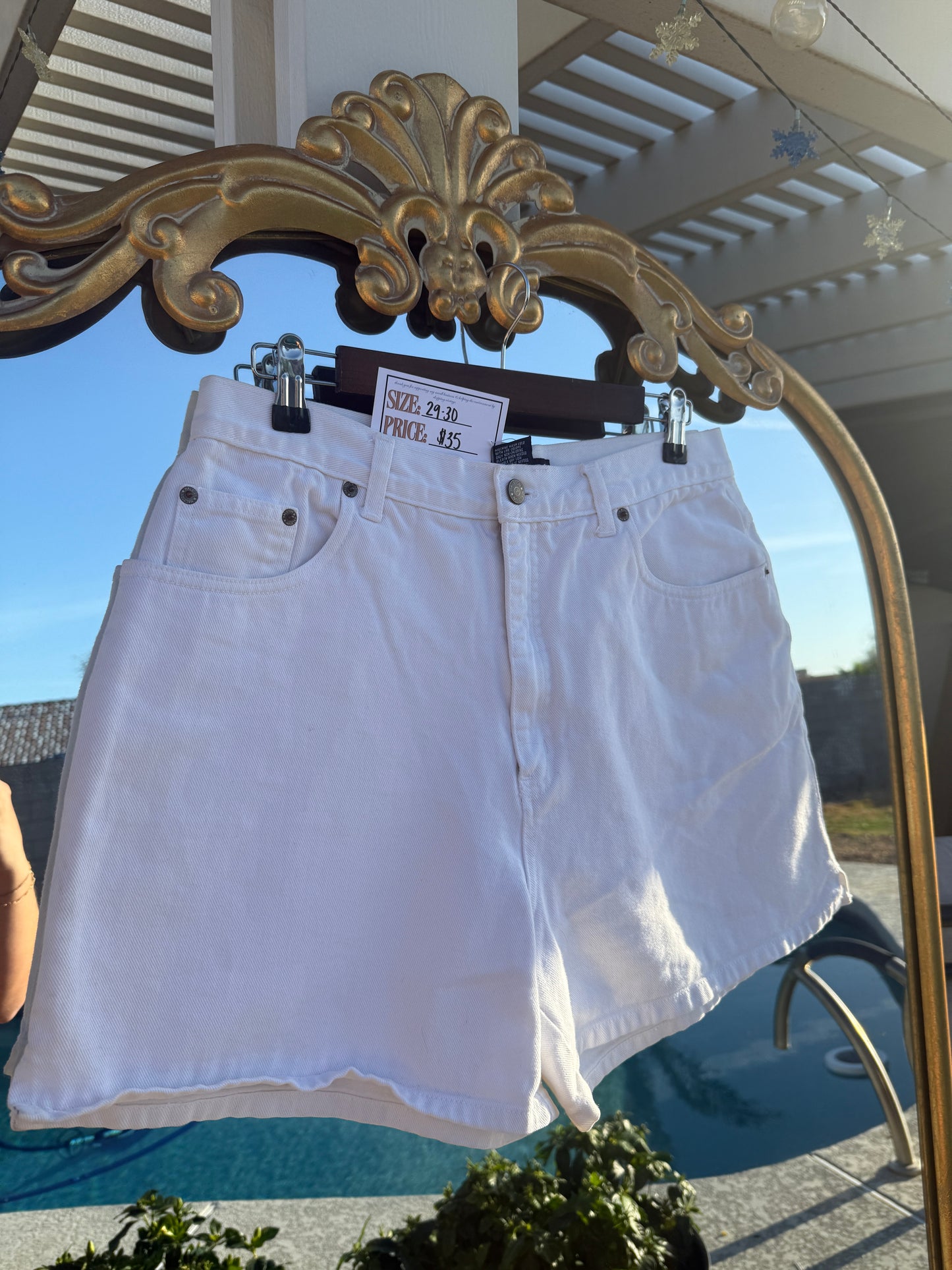 Vintage White Shorts - 29/30