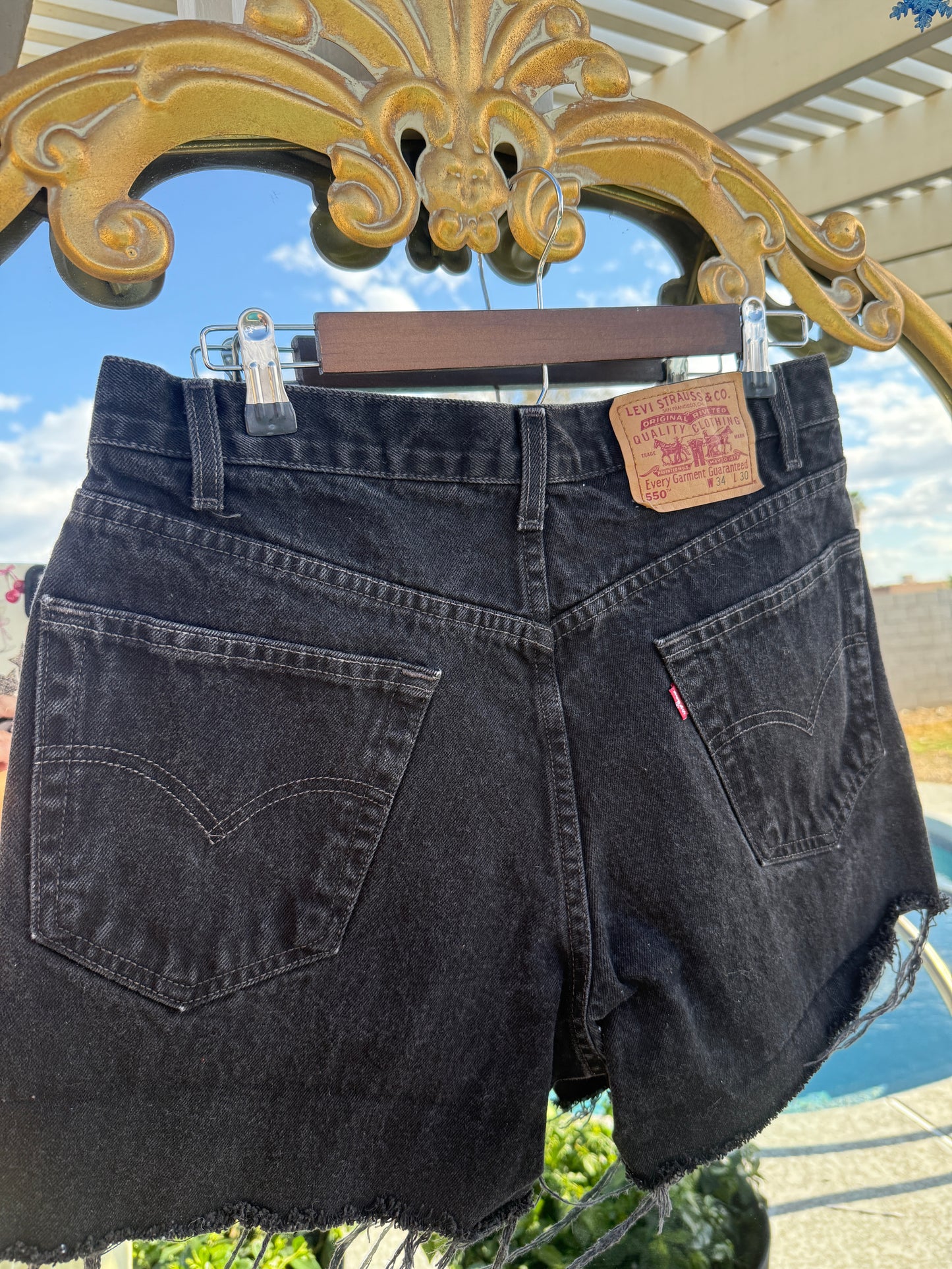Vintage 550 Levi Shorts - 30